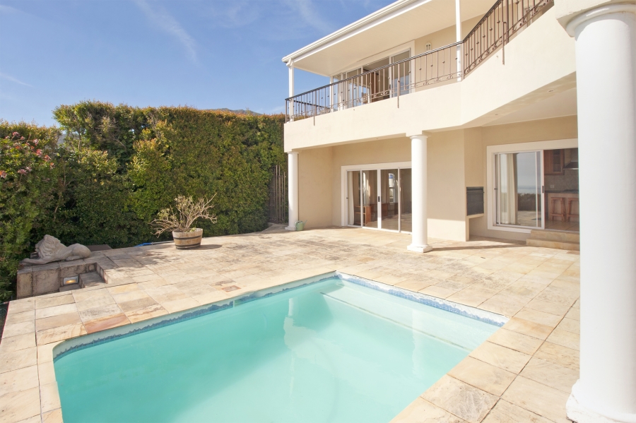 To Let 4 Bedroom Property for Rent in Belvedere Western Cape